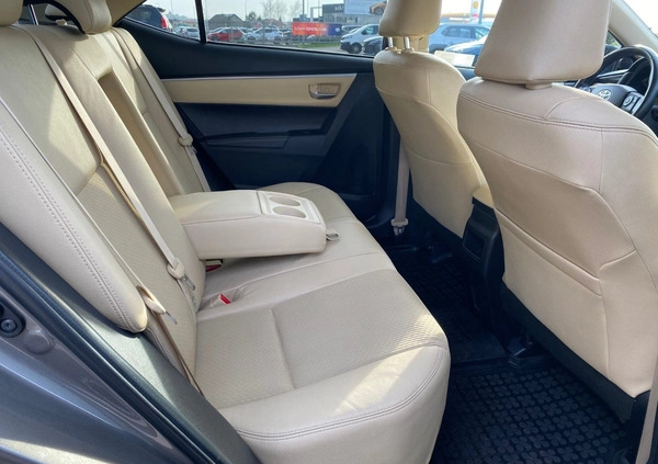 Toyota Corolla cena 49900 przebieg: 253080, rok produkcji 2016 z Kalisz małe 596